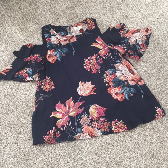 Umgee Tops - UMGEE brand -light and flowy top